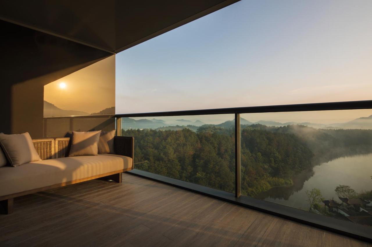 Hotel Banyan Tree Anji à Huzhou Extérieur photo